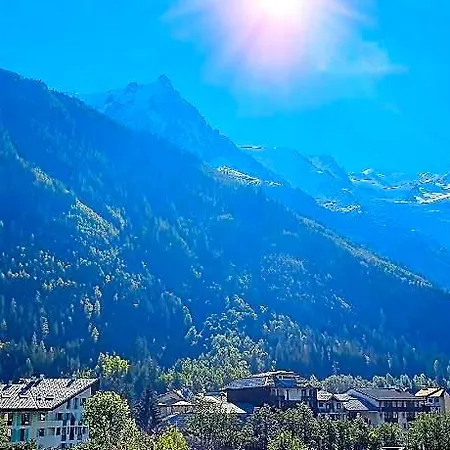Duplex Avec Sauna Et Vue Mont Blanc Au Centre De *