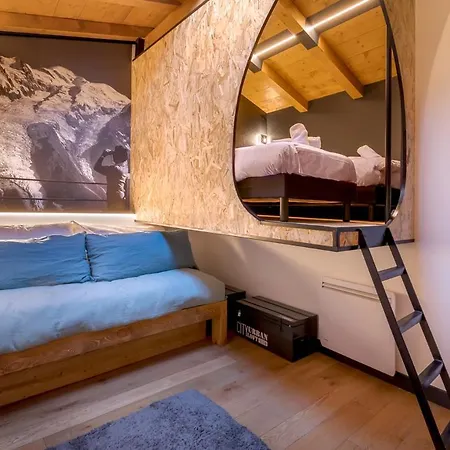 アパート Duplex Avec Sauna Et Vue Mont Blanc Au Centre De Chamonix シャモニー